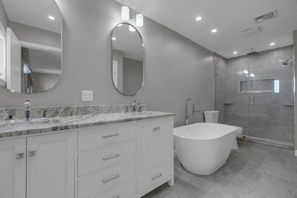 52 Rayburn Rd - Photo 1