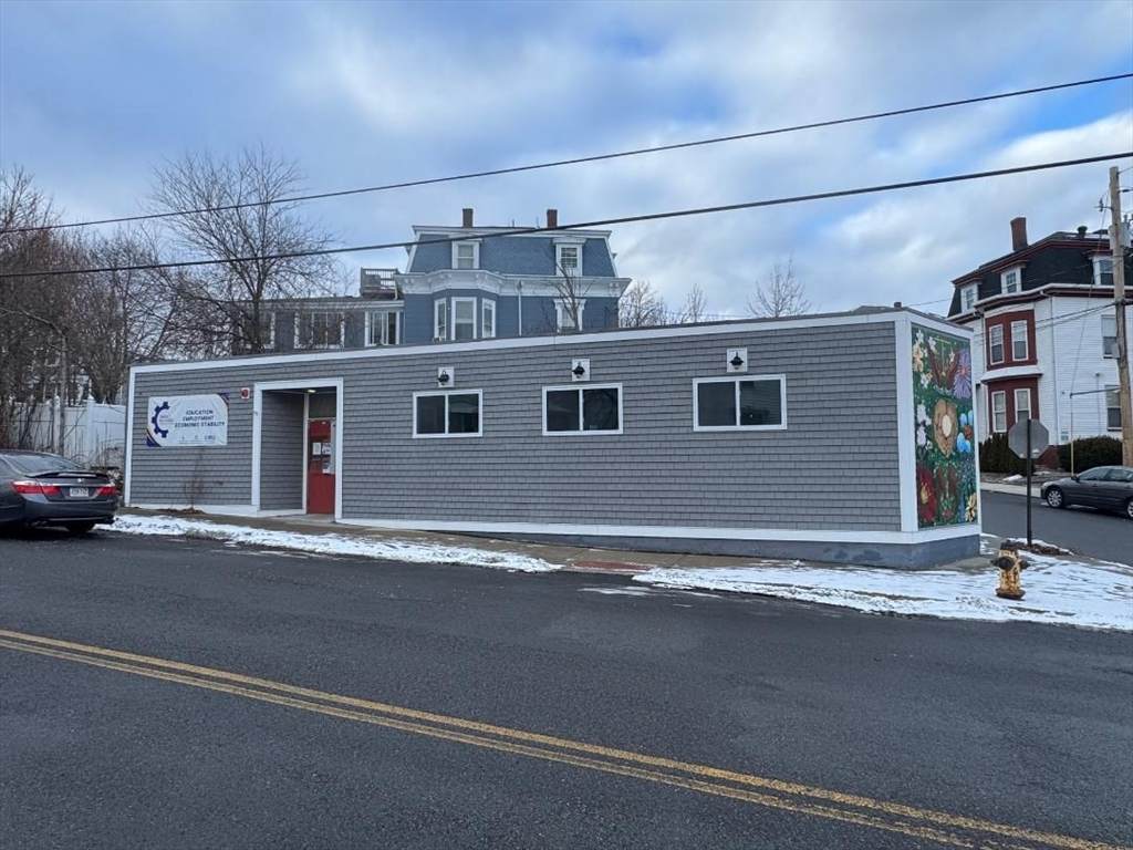 301 Washington Street - Photo 1