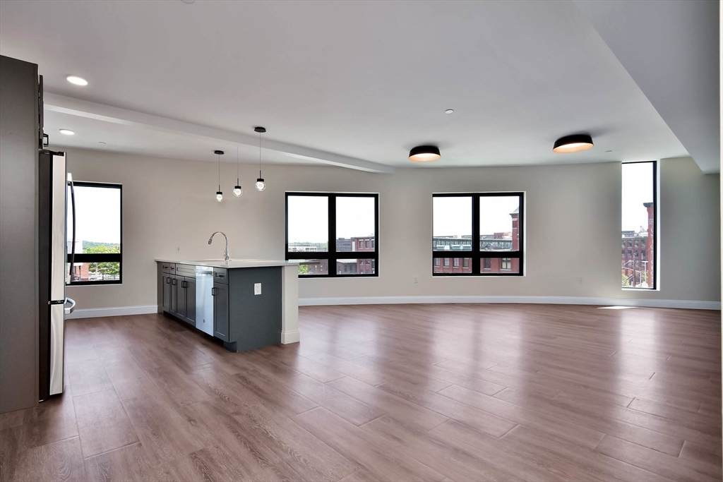 215 Canal St. - Photo 1