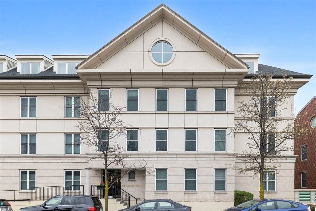 65 Chelsea St - Photo 1