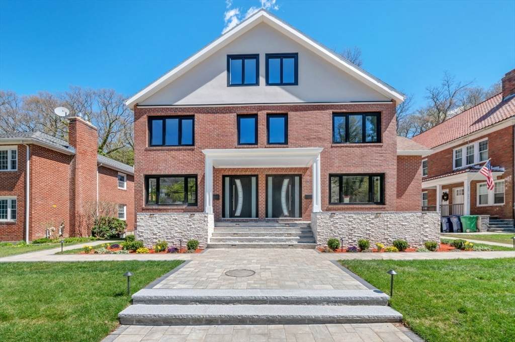 444 Lowell Ave - Photo 1