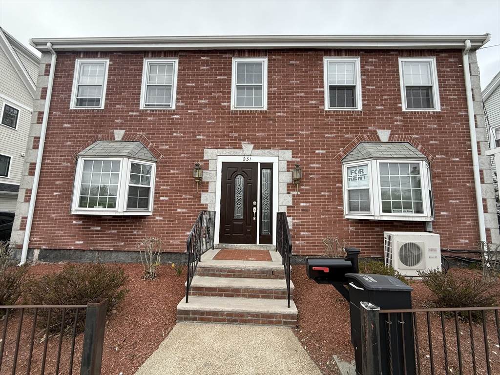 231 Bussey St - Photo 1