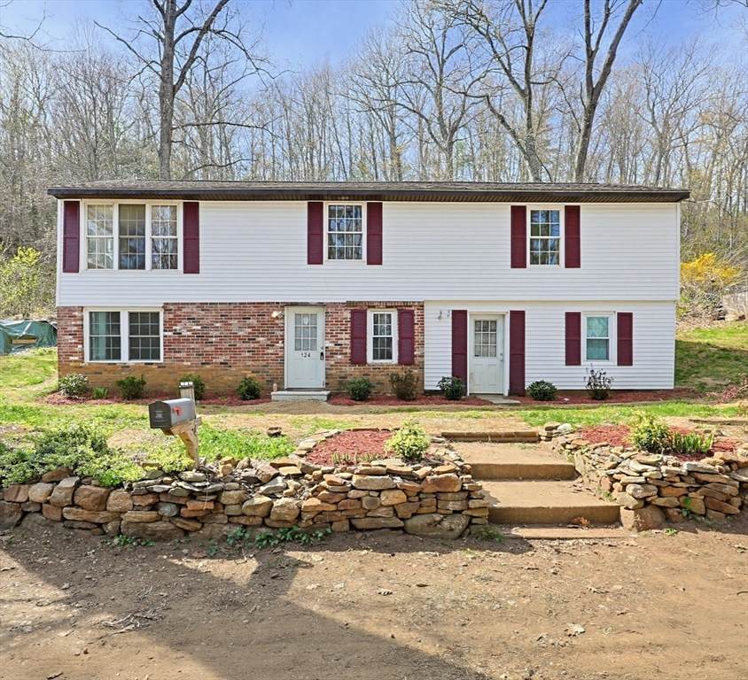 124 Old County Road - Photo 1