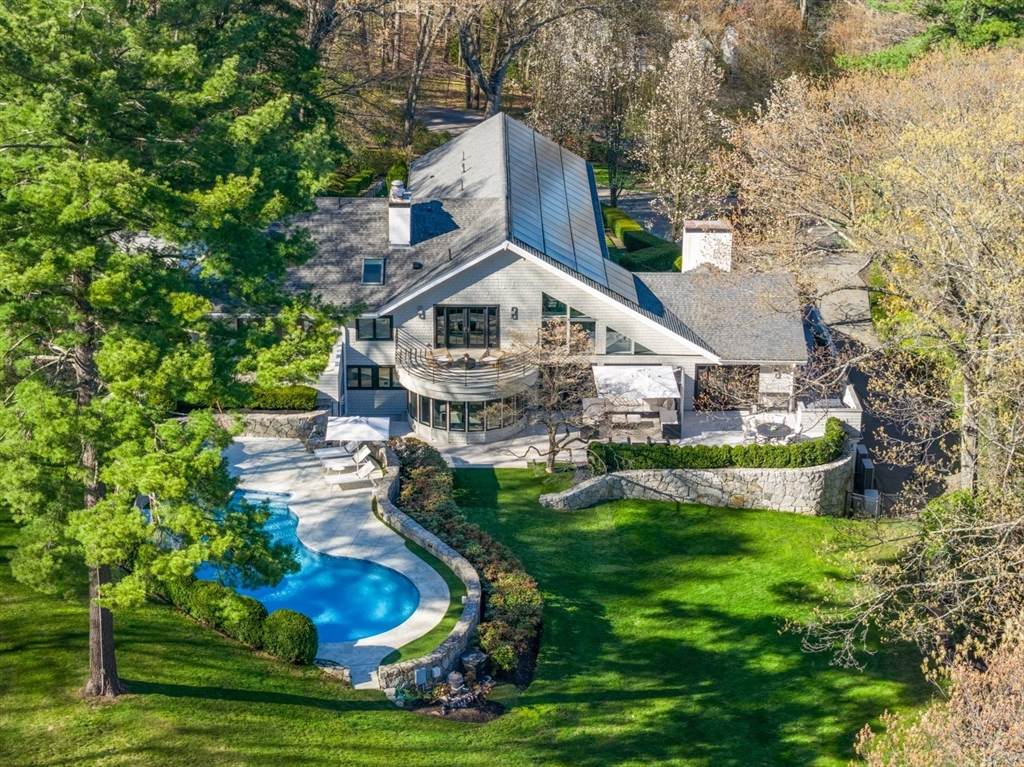 44 Meadowbrook Road - Photo 1