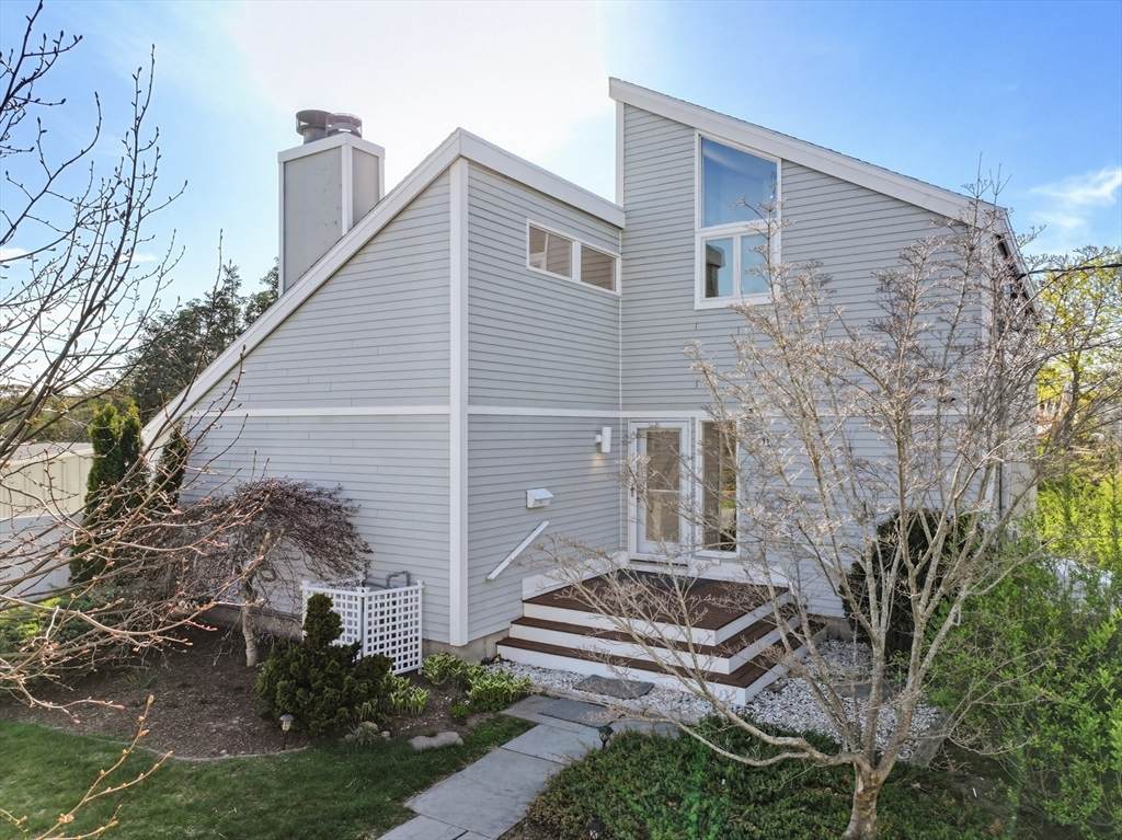 11 Stoney Brook Ln - Photo 1