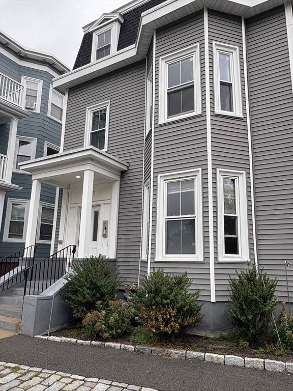 755 Somerville Ave - Photo 1