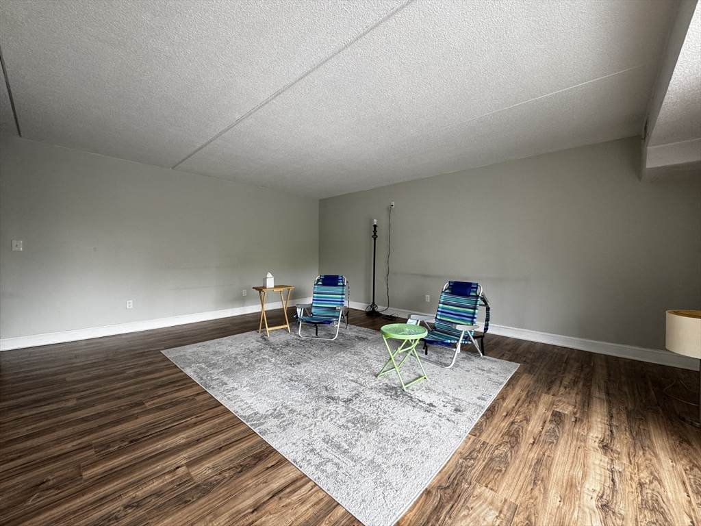 https://bt-photos.global.ssl.fastly.net/mlspin/orig_boomver_1_73511788_2.jpg