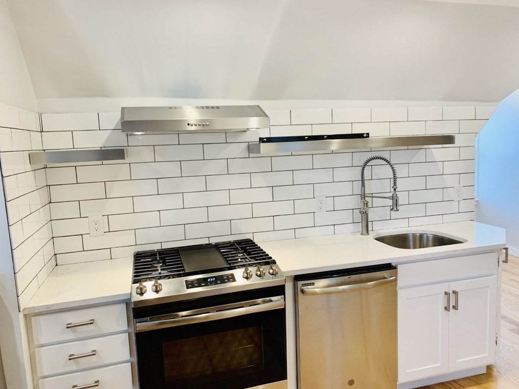 39 Bucknam - Photo 1