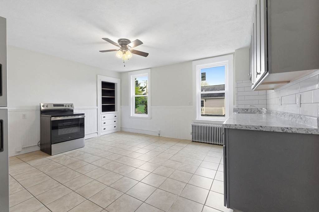 84 Margin St - Photo 1
