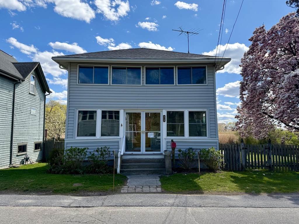 175 Spring St - Photo 1