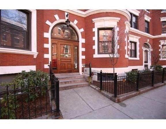 102 Gainsborough St - Photo 1