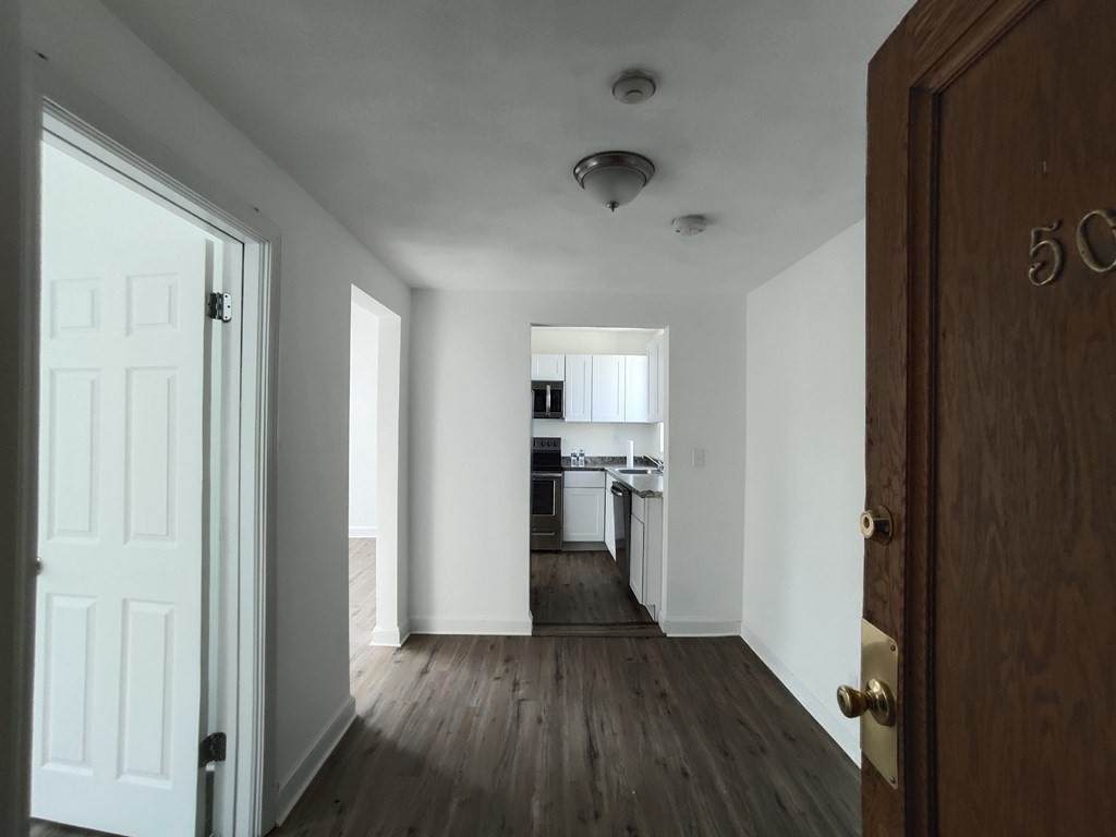 1411 Commonwealth Ave - Photo 1