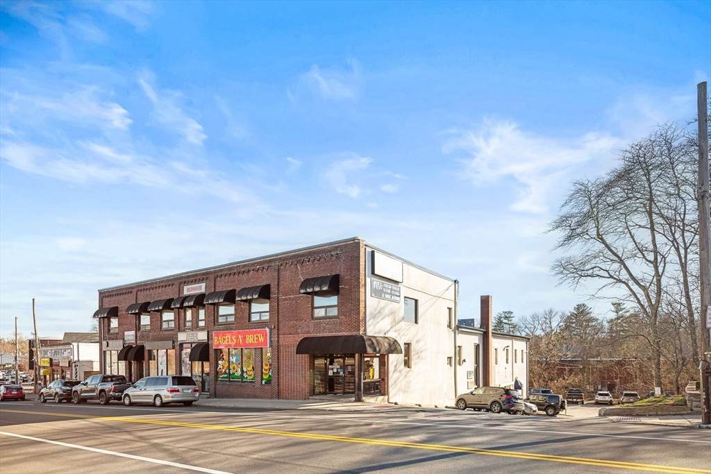 750 Main St - Photo 1