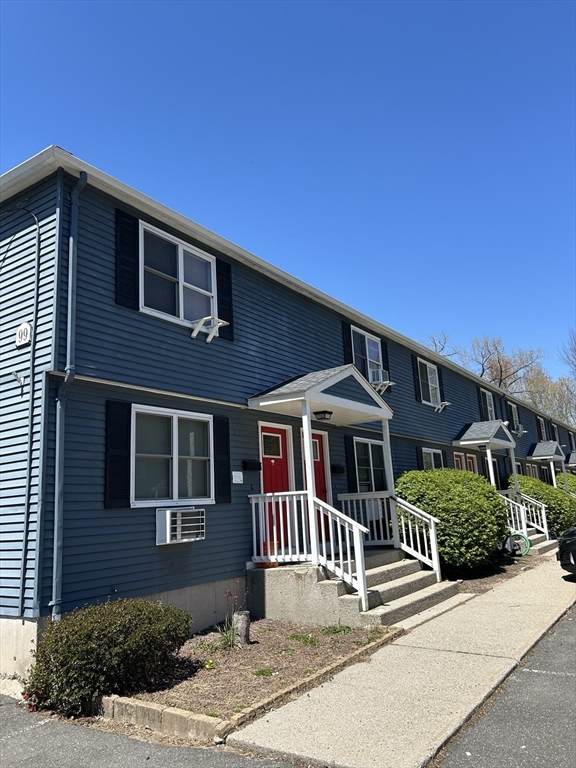 99 Lawrence St - Photo 1