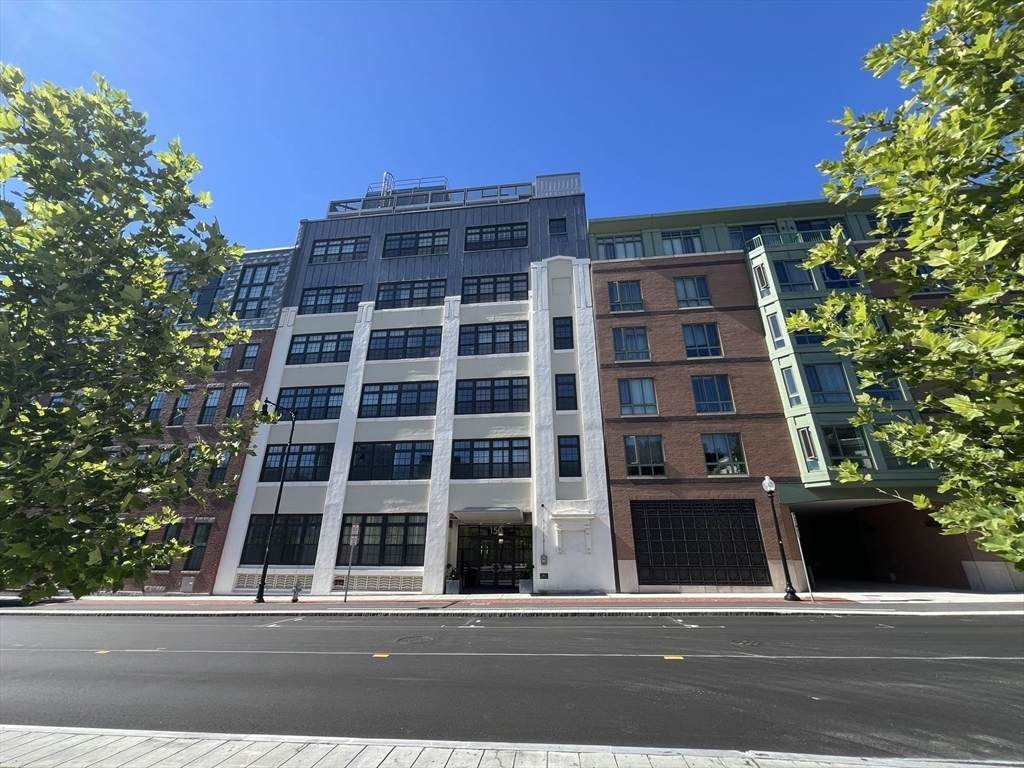 150 Cambridge St - Photo 1