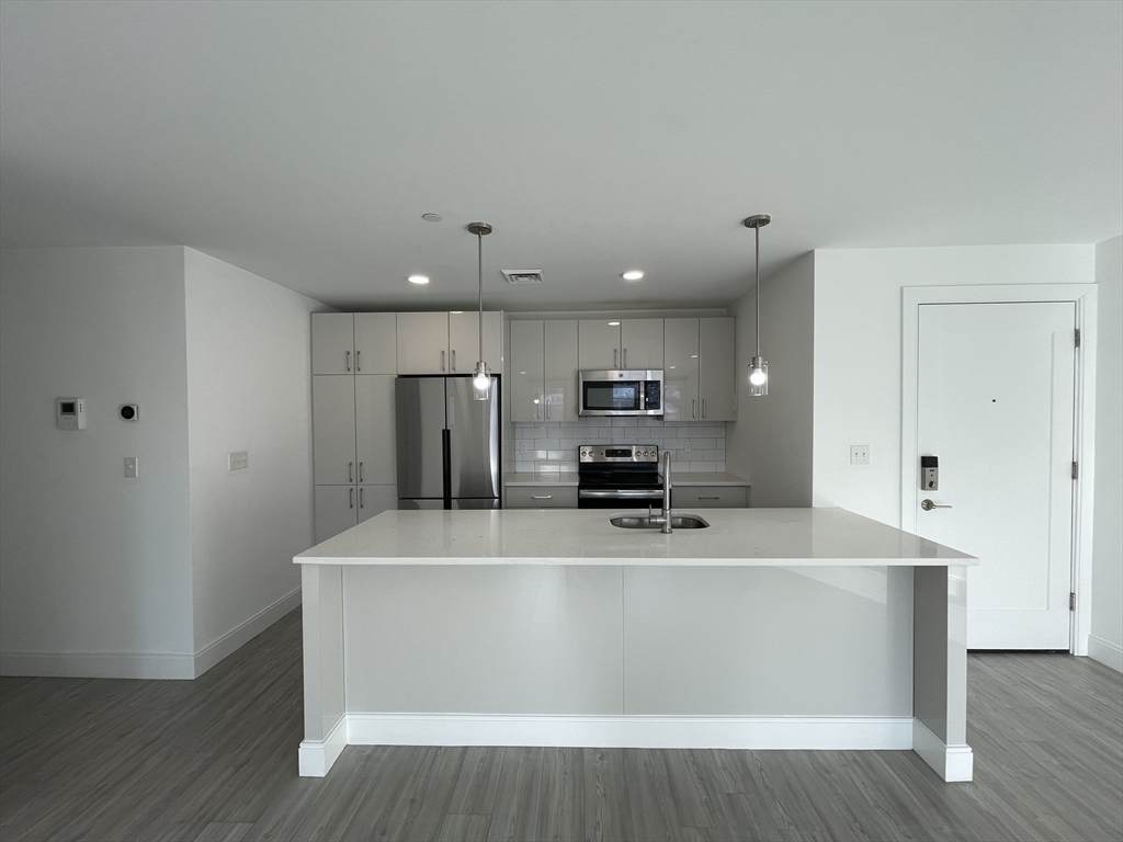 42 North Beacon St - Photo 1