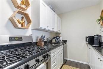 9 Hawthorne Place - Photo 1