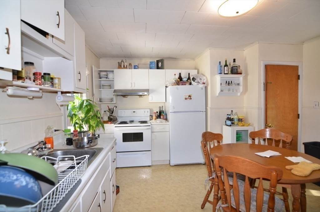 308 Belmont St - Photo 1