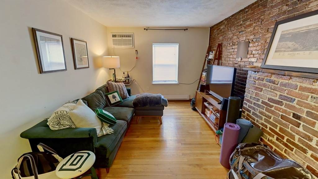 267 Main - Photo 1
