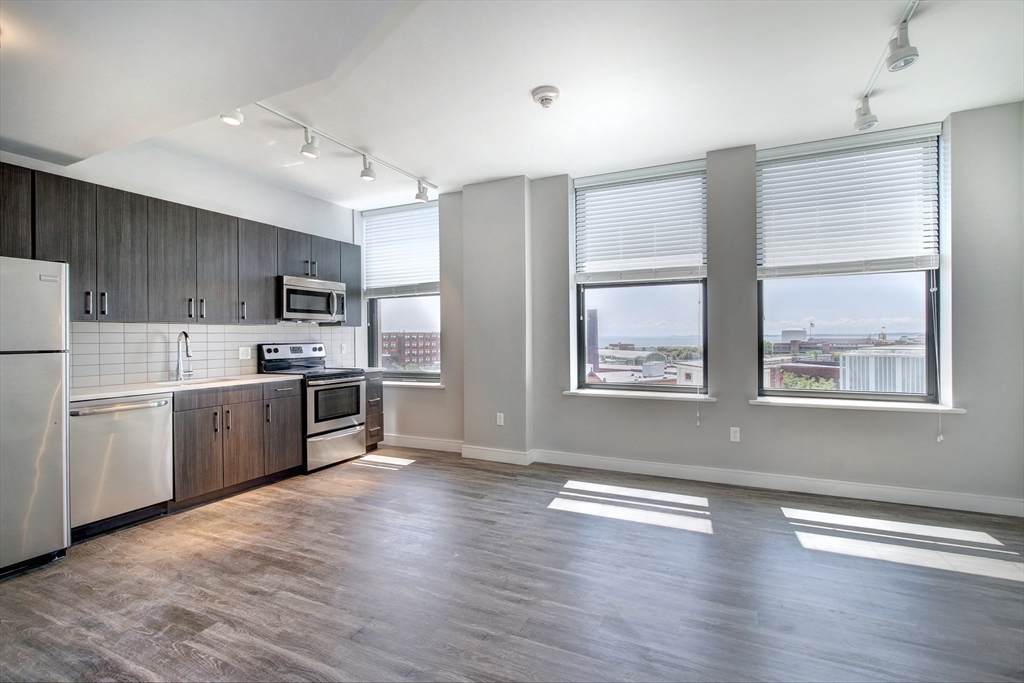23 Central Ave - Photo 1