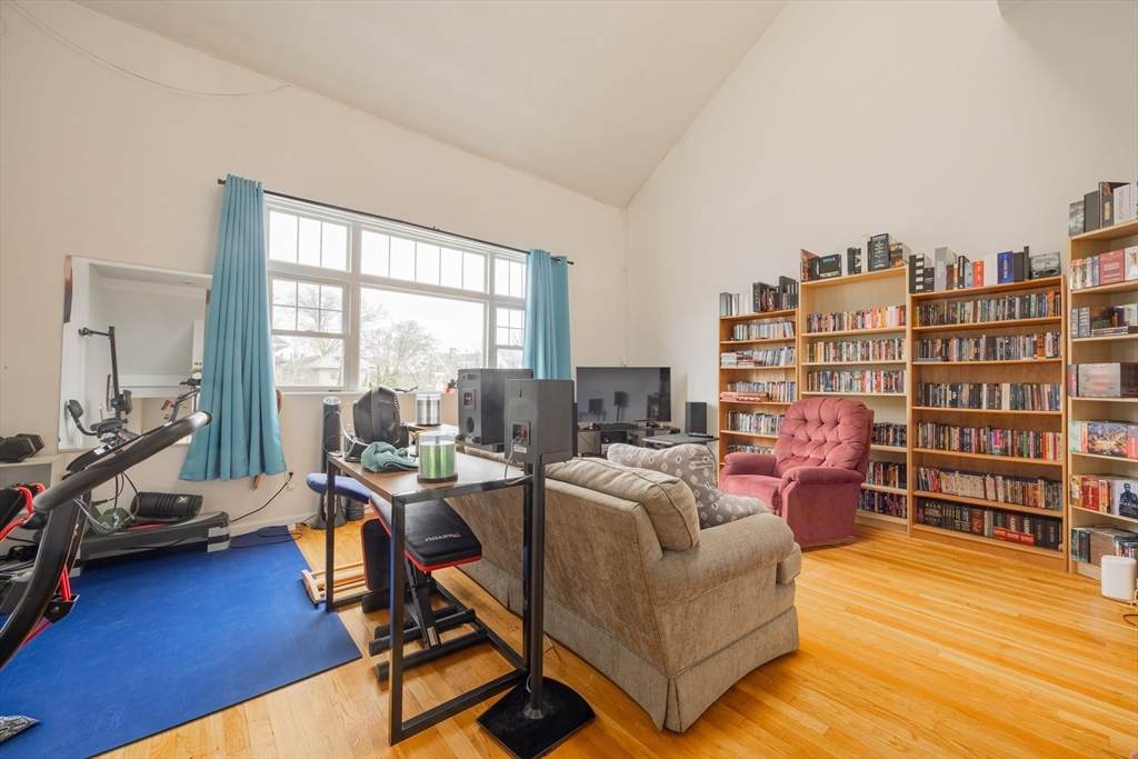 131 Glenville Ave - Photo 1