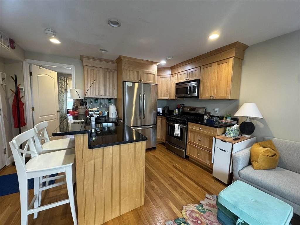 522 E Third Street - Photo 1