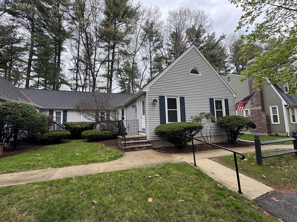 229 Wellman Ave - Photo 1