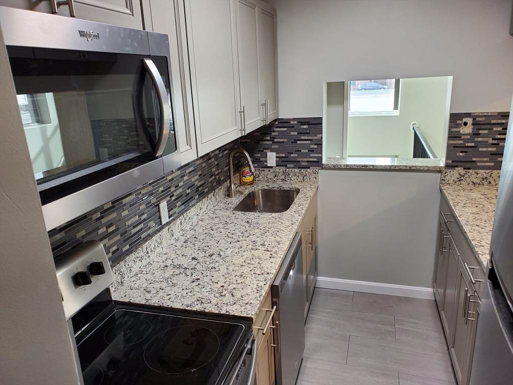 33 Brainerd Rd - Photo 1