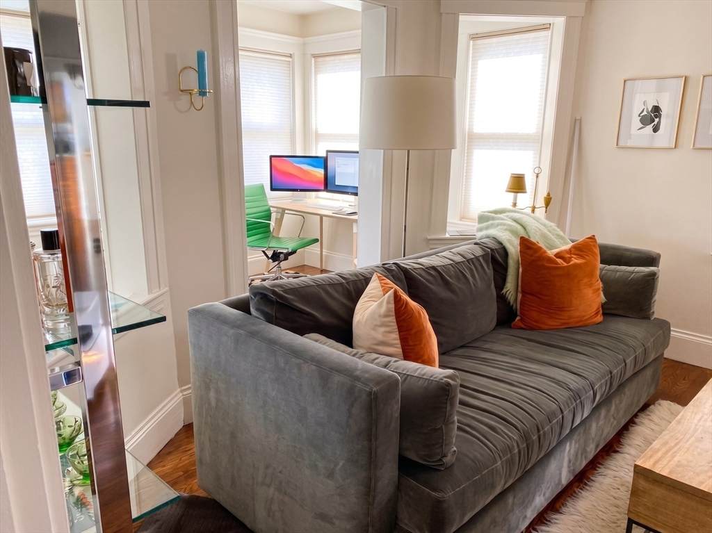 43 Lee St - Photo 1