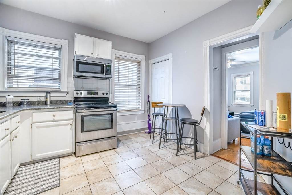 59 Gates St - Photo 1