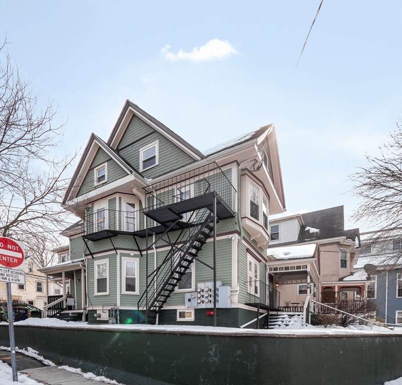 97 College Ave - Photo 1