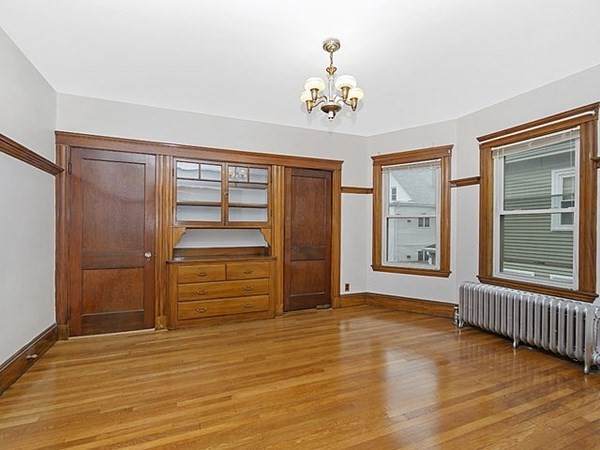 https://bt-photos.global.ssl.fastly.net/mlspin/orig_boomver_1_73513358_2.jpg