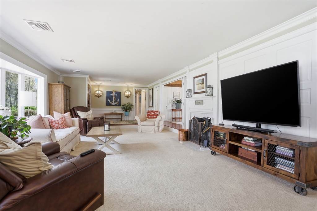 https://bt-photos.global.ssl.fastly.net/mlspin/orig_boomver_1_73513427_2.jpg