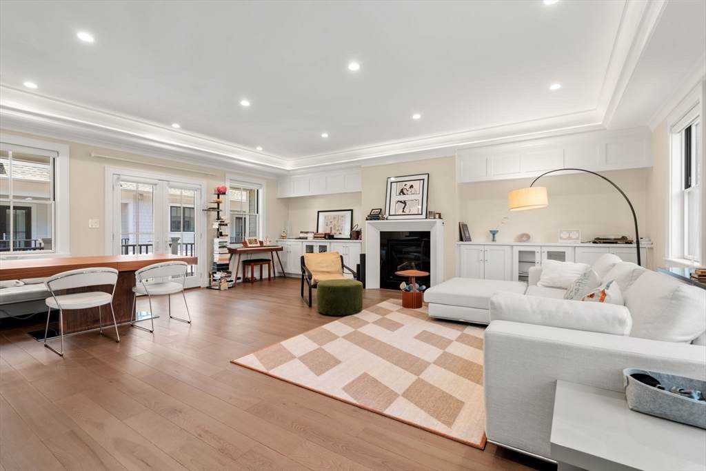 180 Adams St - Photo 1
