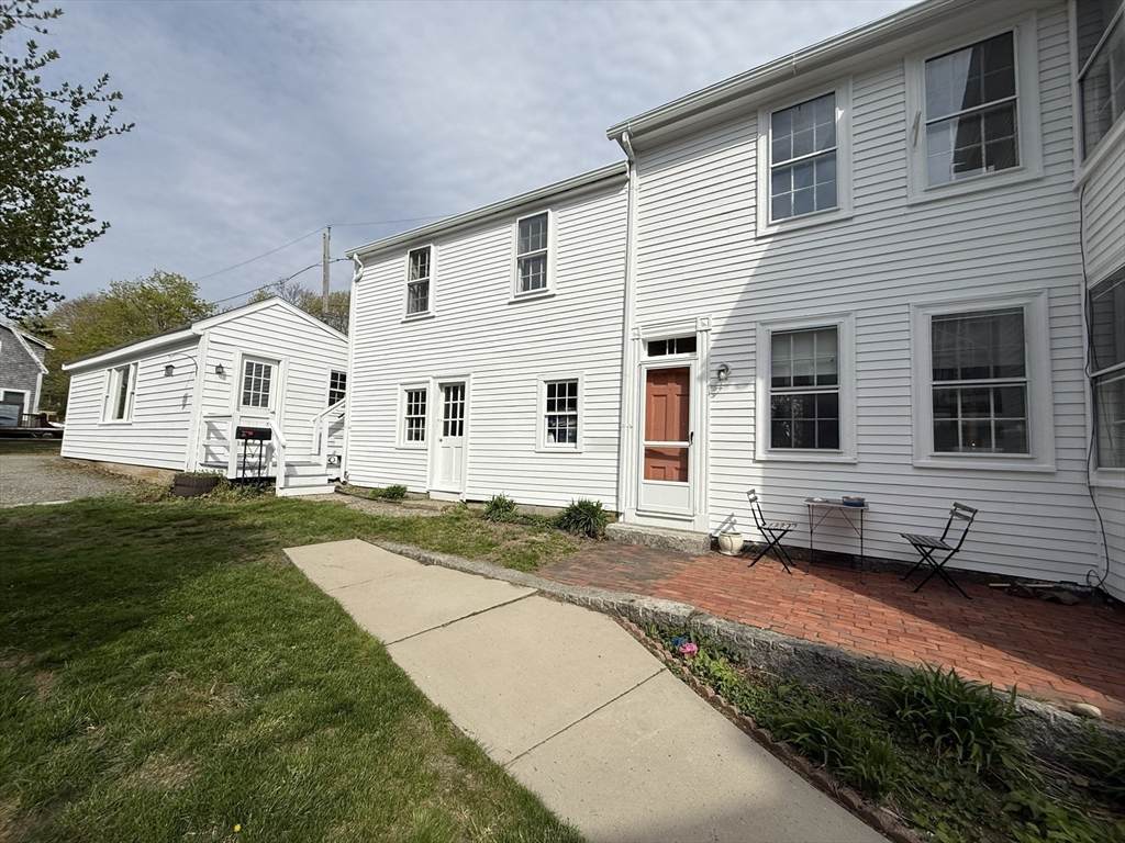 32 Mount Pleasant St - Photo 1