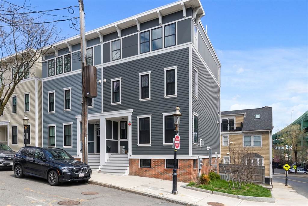 78 Tremont St - Photo 1