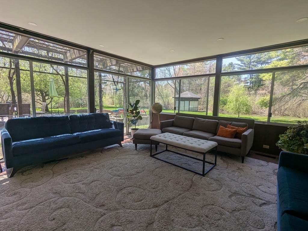 470 South - Photo 1