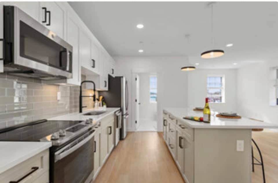 301 North - Photo 1