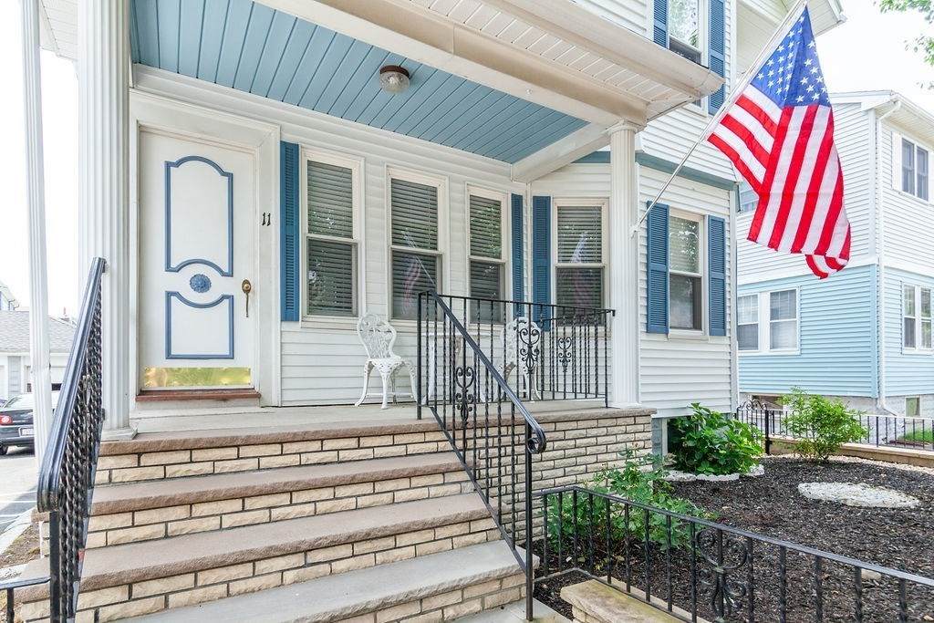 11 Stuart St - Photo 1
