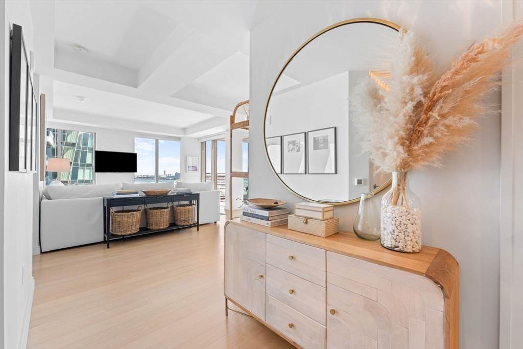 133 Seaport Blvd - Photo 1