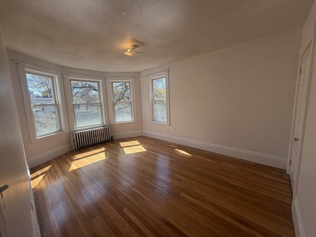 182 Harvard St - Photo 1