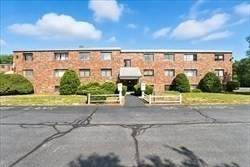 67 Milliken - Photo 1