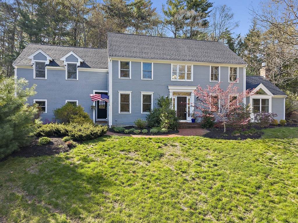 121 Hampstead Way - Photo 1