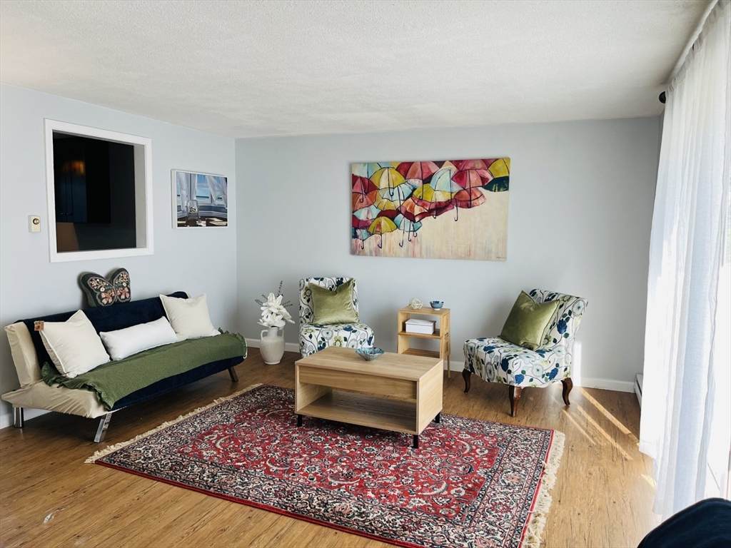 8 Royal Dane Dr - Photo 1