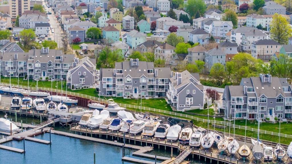 700 Shore Dr - Photo 1