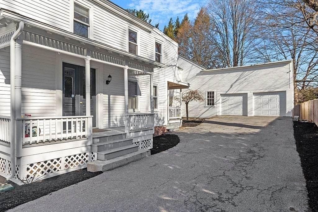 8 Main St - Photo 1
