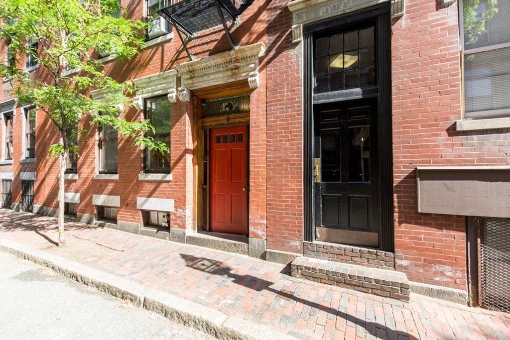 57 Myrtle St - Photo 1