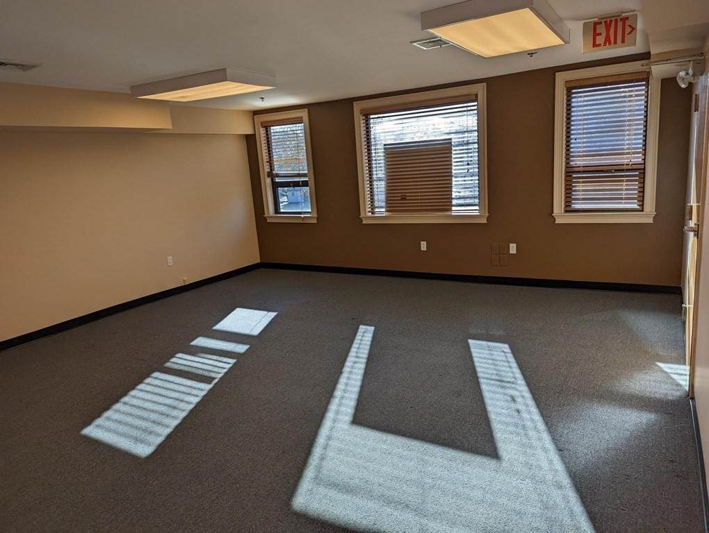 18 Central Street - Photo 1