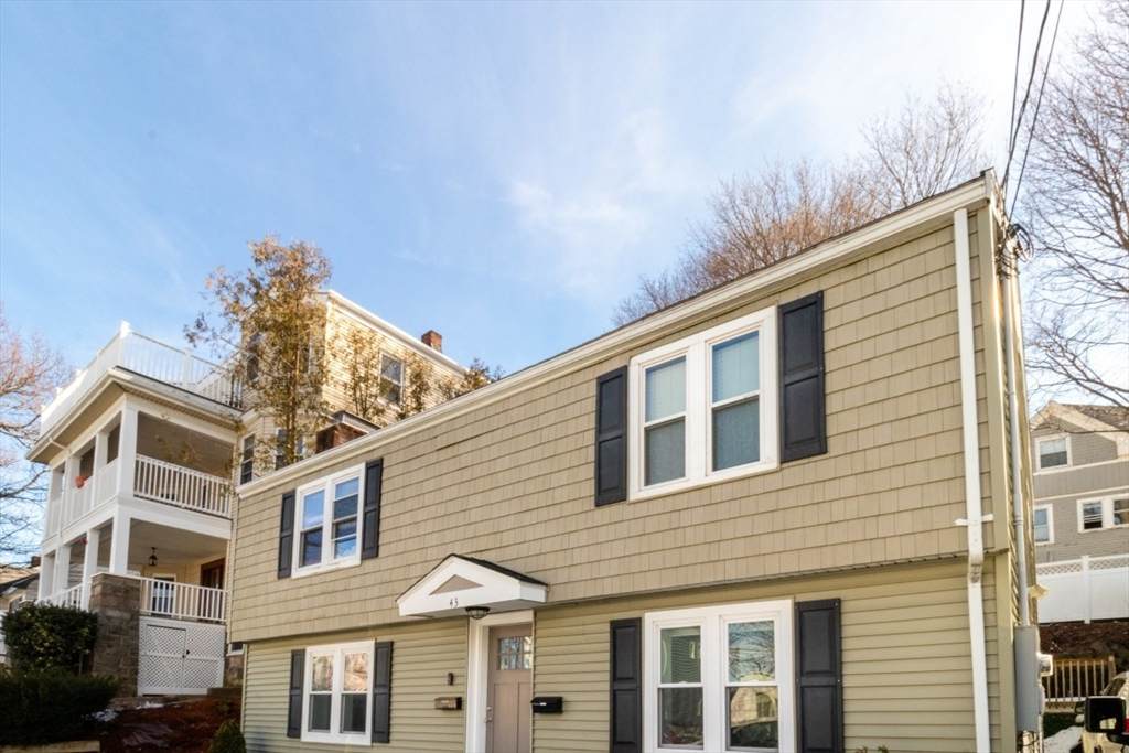 43 Sagamore Ave - Photo 1