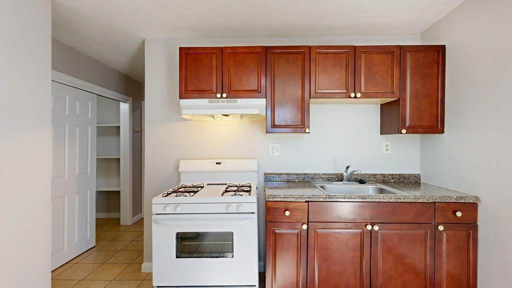 163-165 Hichborn Street - Photo 1
